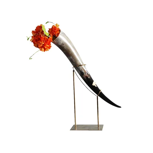 DESROCH DECOR HAMMER HORN NATURAL DECORATIVE VASE