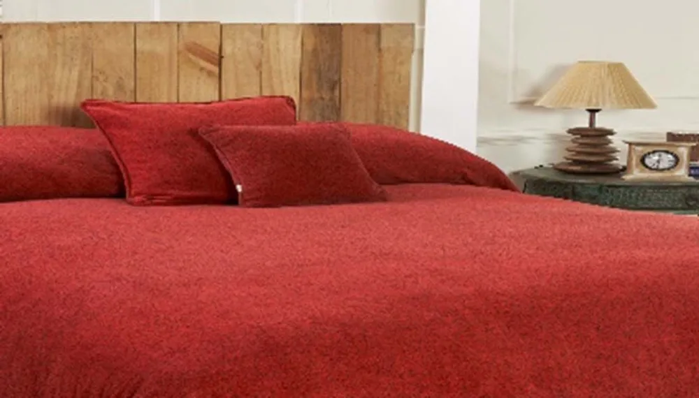 DESROCH ELEGANT COMFORT MODERN COTTON BED COVER