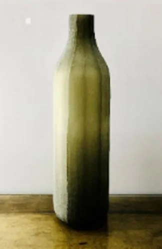 LONG BOTTLE VASE - VERTICAL FLAT HAND CUT