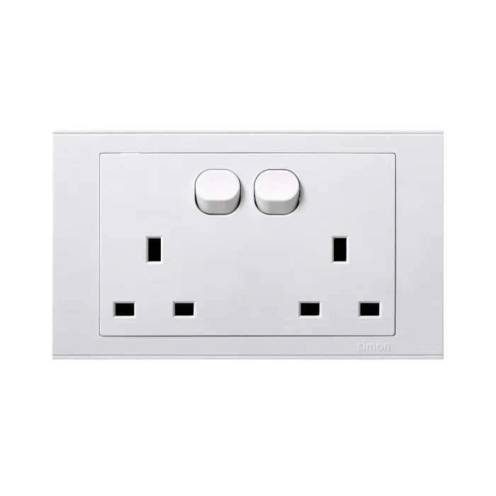 E6 TWIN BS SWITCHED SOCKET