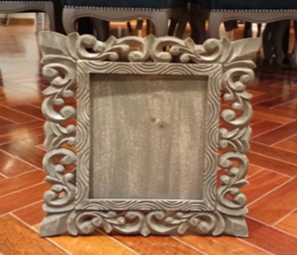 DESROCH DECOR GRAY SQUARE PHOTO FRAME