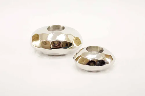 DESROCH CANDLE LIGHT & SCENTS MODERN HAMMERED CANDLE HOLDERS SET OF 2