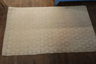 DESROCH DECORATIVE RUG