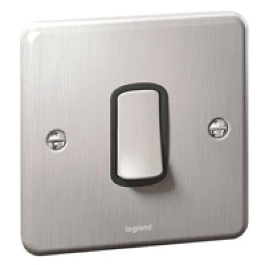 LEGRAND 10 AX SWT 1X1 WAY BSS