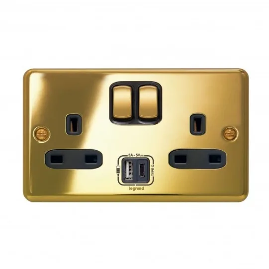 LEGRAND 13A 2G BS SWITCHED SOCKET + TYPE A AND TYPE C USB CHARGER GOLD