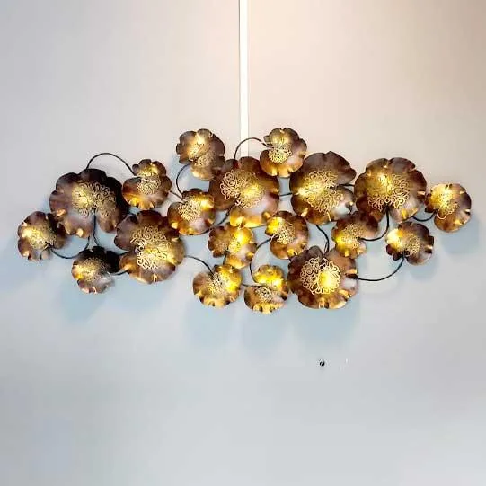 DESROCH WALL OR CEELING DECORATIVE FLOWER LIGHT