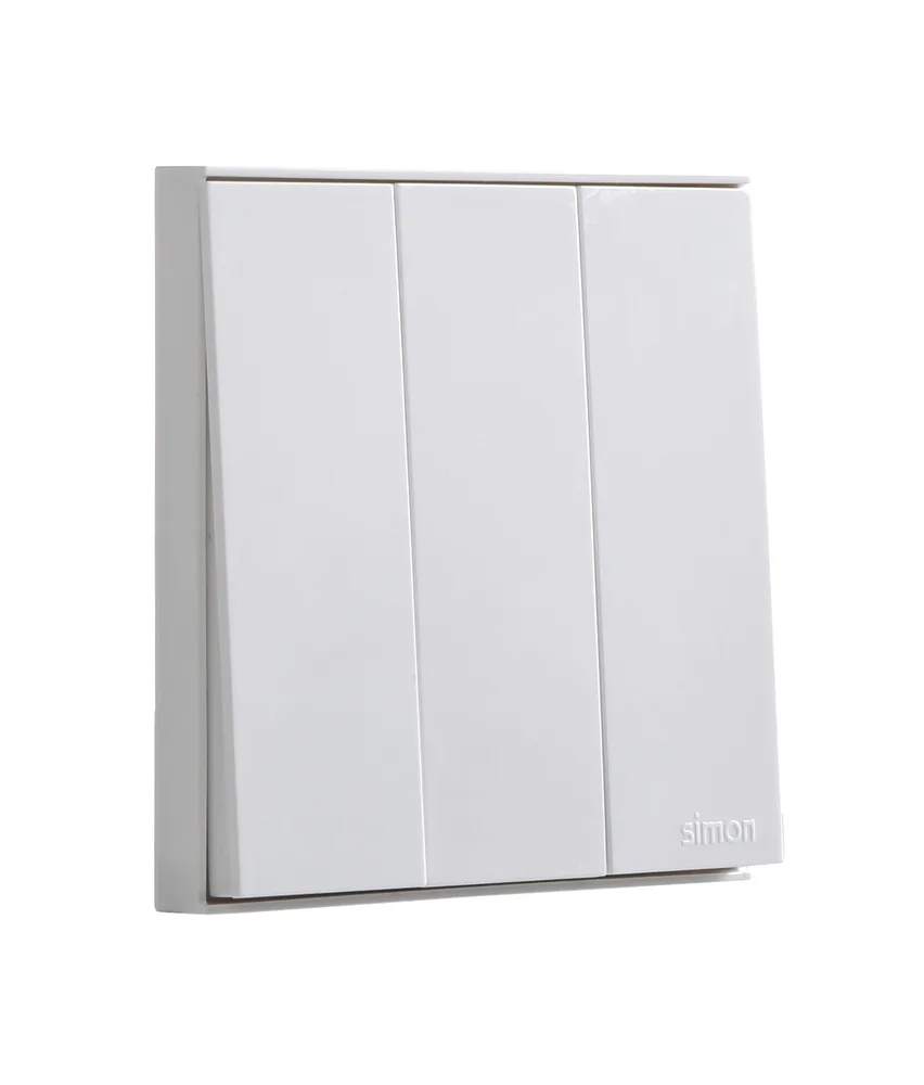 SIMON E6 3 GANG 1 WAY SWITCH