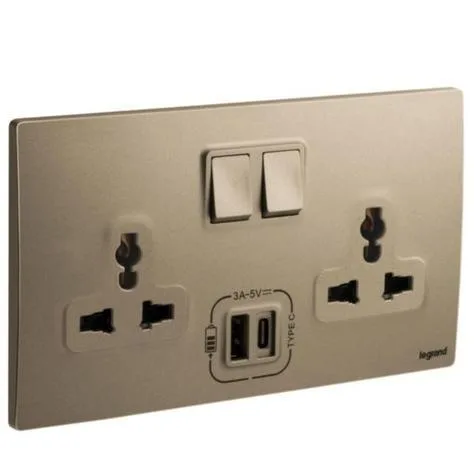 Mallia Senses - 2 gang Multistandard switched socket outlet with 3000 mA A and C type USB chargers - Champagne