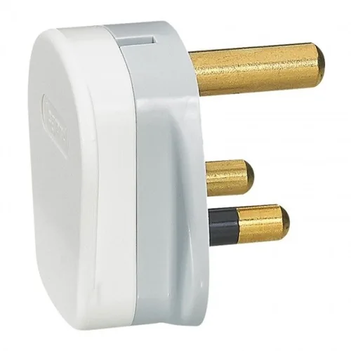 LEGRAND PLUG 2P+E 15A
