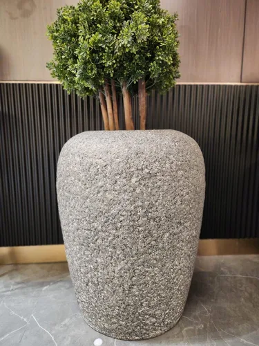 DESROCH DECORATIVE VASE